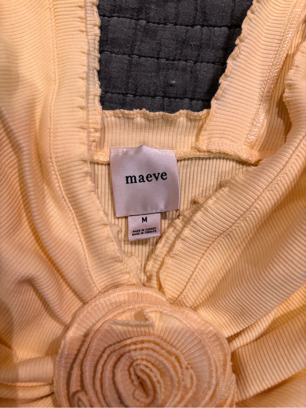 NWT Maeve Rosette V-Neck Sleeveless Top - Picture 2 of 4